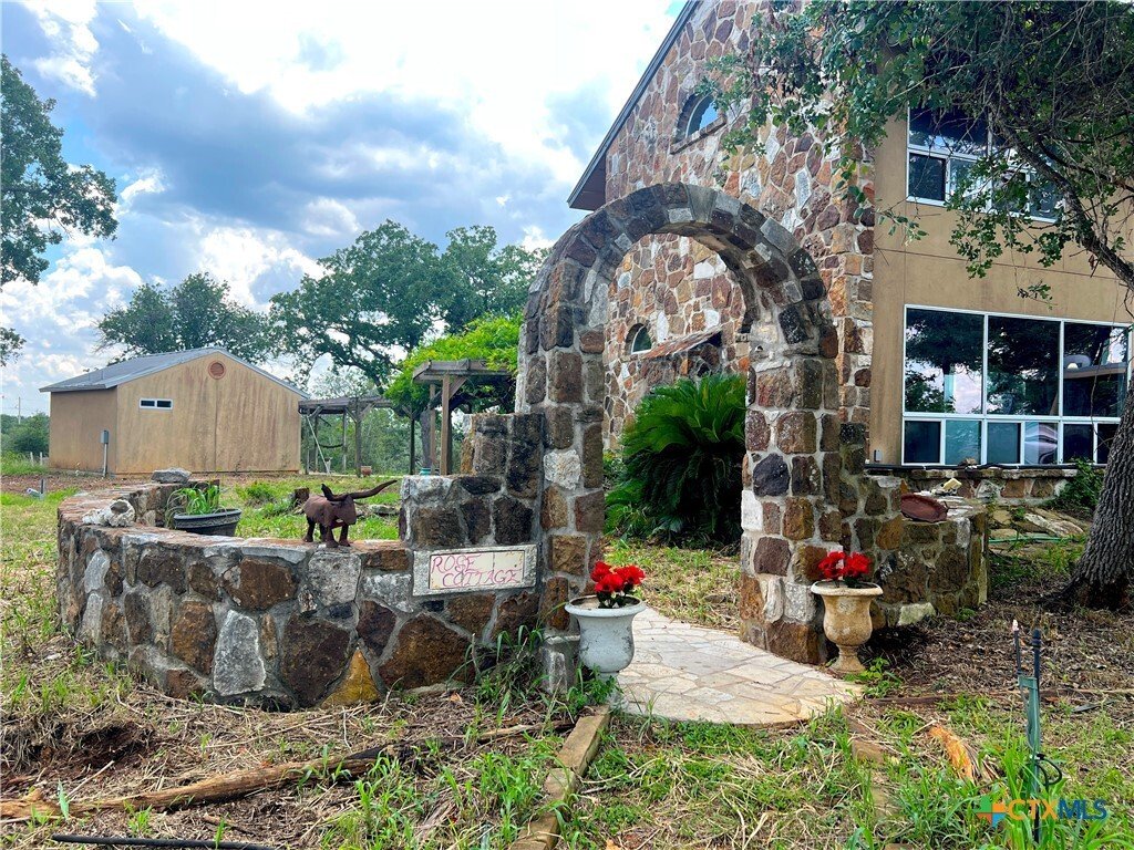 House in Seguin, Texas, United States 1 - 16584406