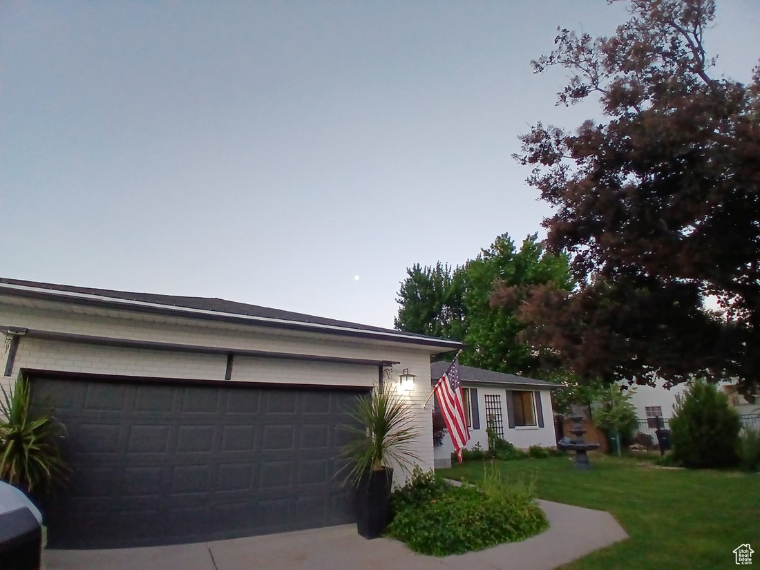 House in Sandy, Utah, United States 2 - 16595627