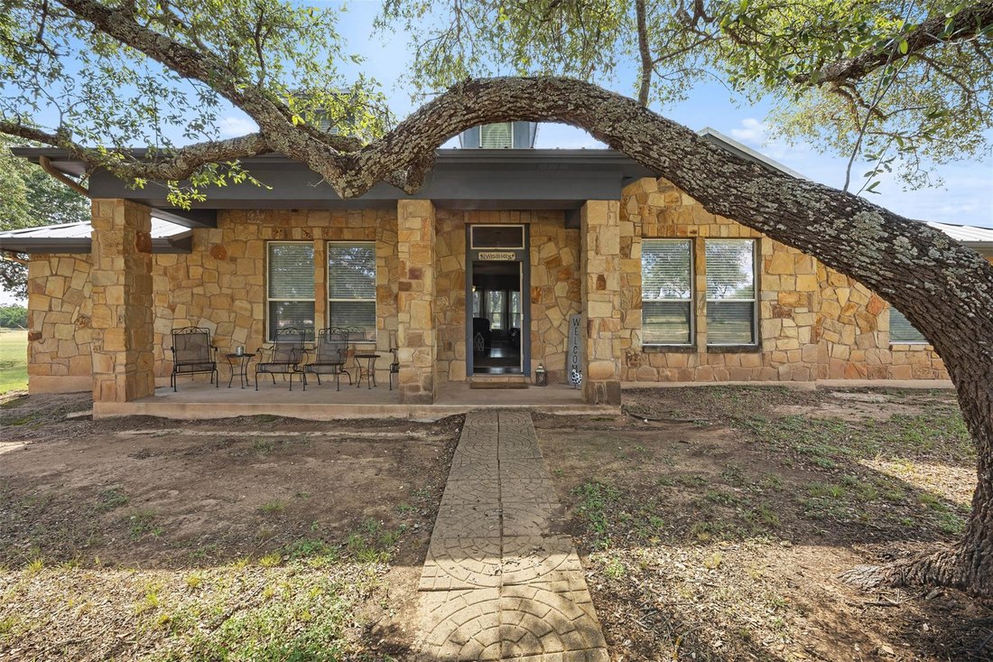 House in Bertram, Texas, United States 1 - 16590977