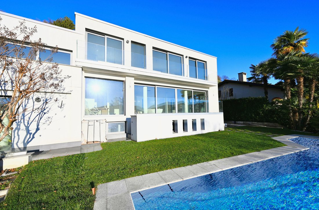Villa in Muzzano, Ticino, Switzerland 2 - 16583165