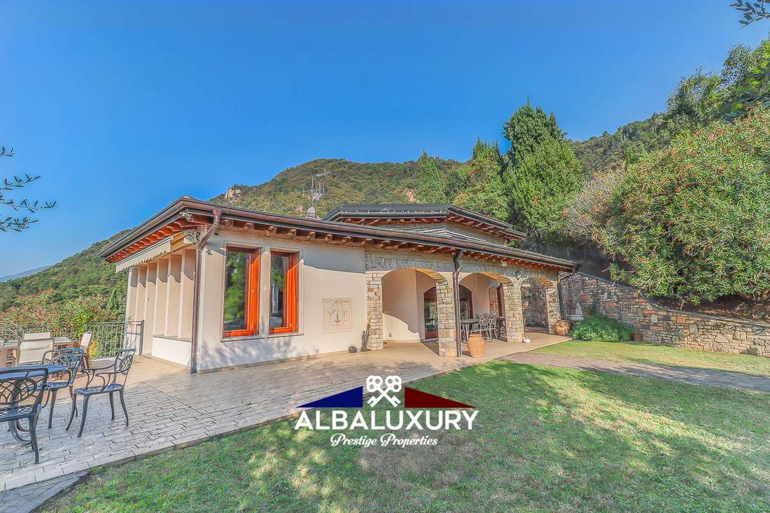 Villa in Salo, Lombardy, Italy 3 - 16605968