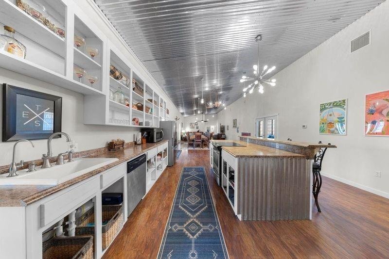 House in Waelder, Texas, United States 4 - 16589886