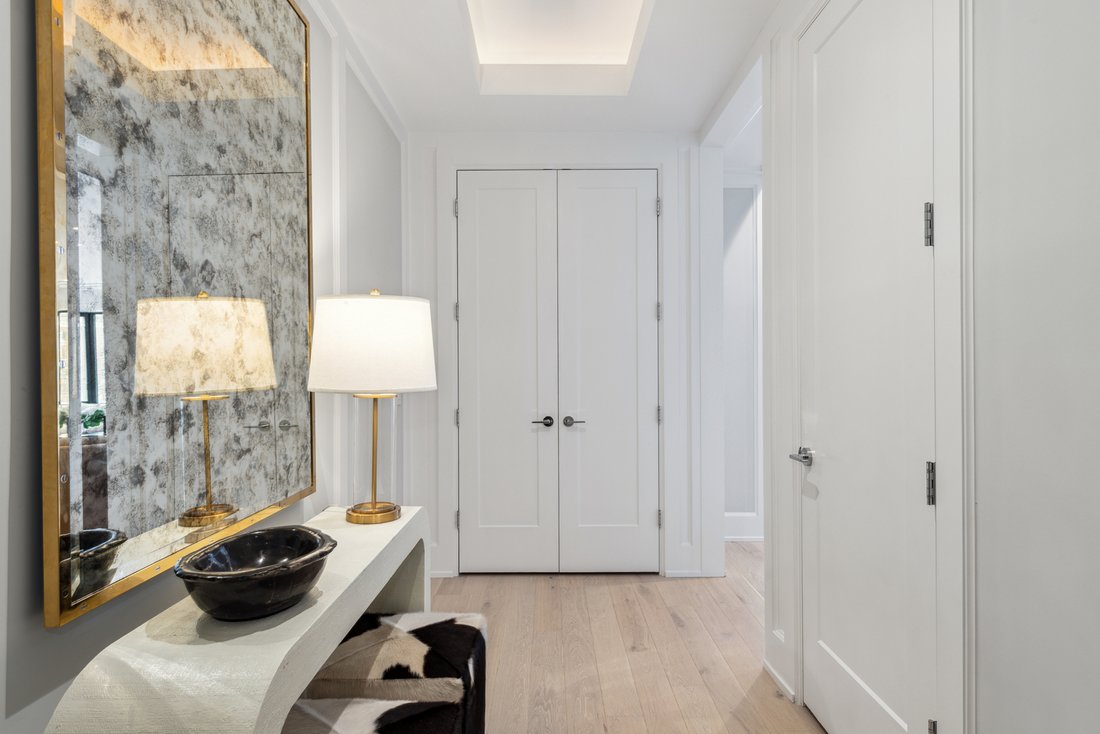 Fresh Look at Boutique Condo With Private Elevator In Chicago Illinois United