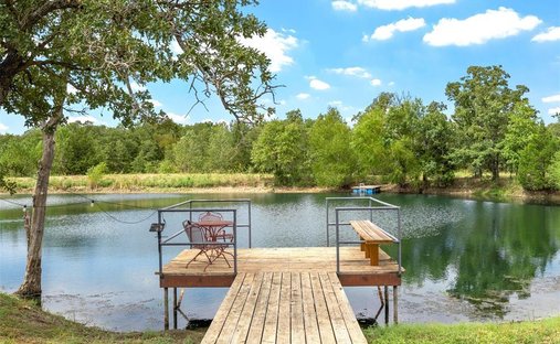 House in Axtell, Texas, United States 1
