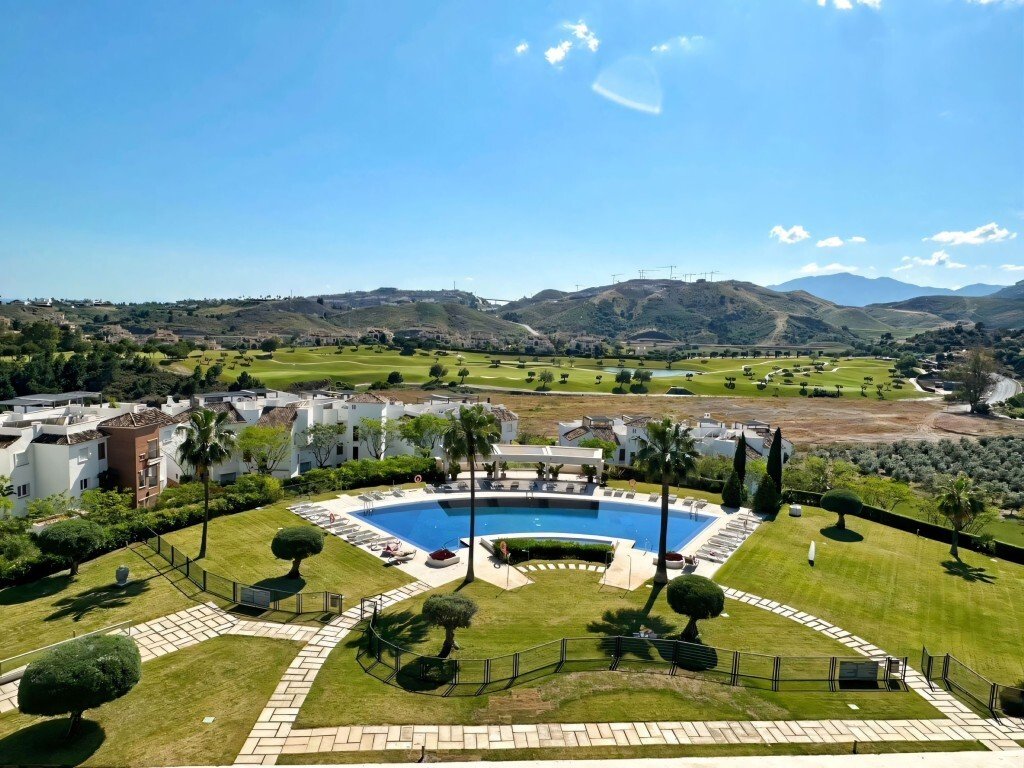 Apartment in Benahavis, Andalusia, Spain 1 - 16585633