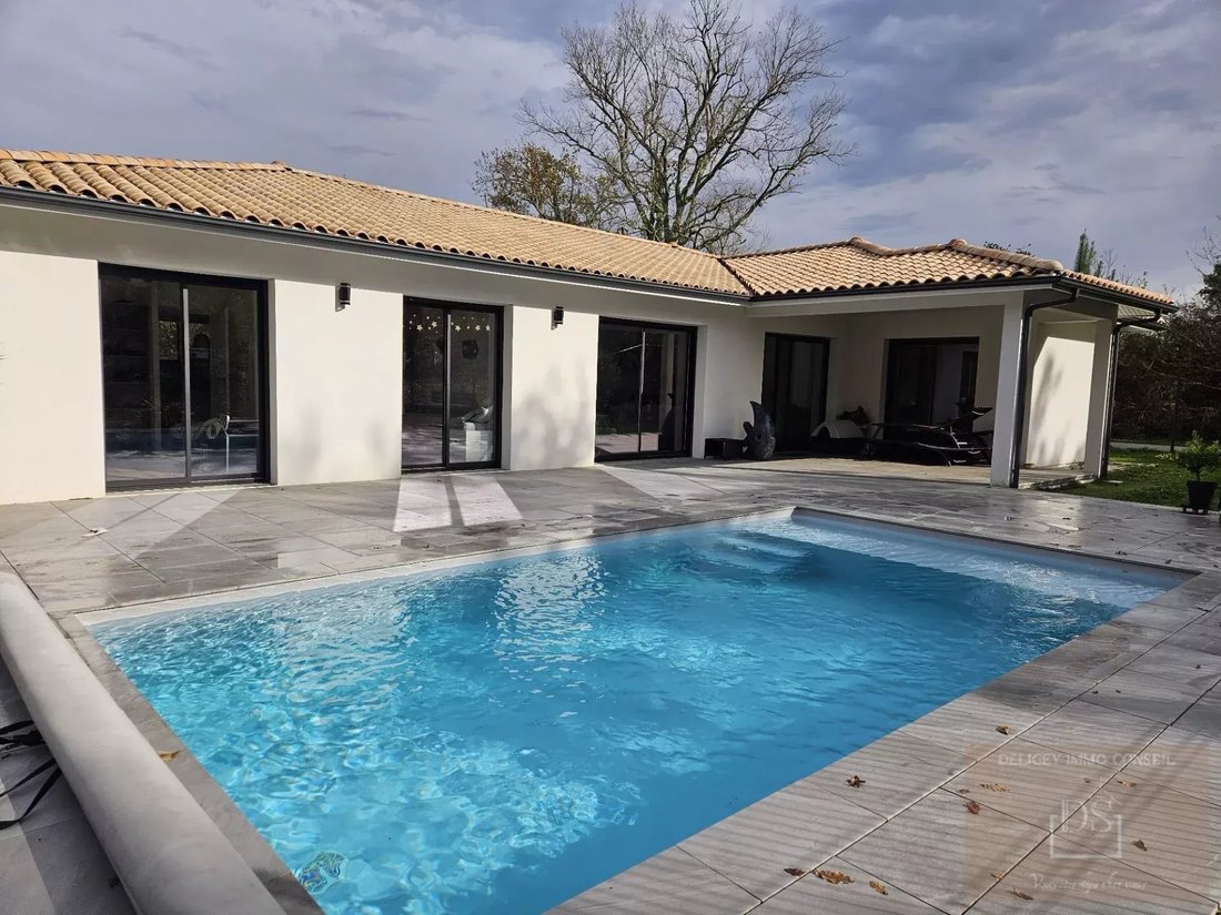 House in Le Teich, Nouvelle-Aquitaine, France 1 - 16582117
