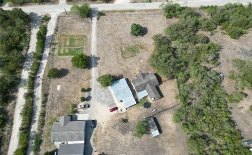 House in Dale, Texas, United States 1
