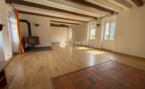 Castle for Sale in Challans, Pays de la Loire, France