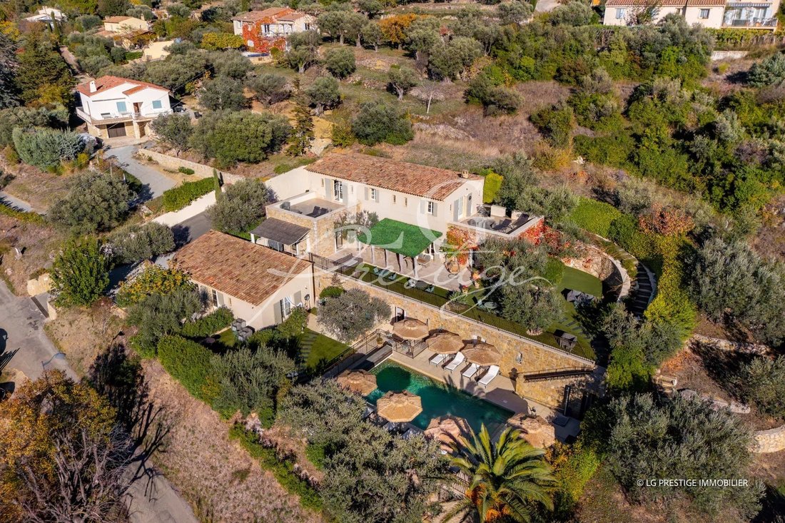 Country House in Fayence, Provence-Alpes-Côte d'Azur, France 1 - 16602595