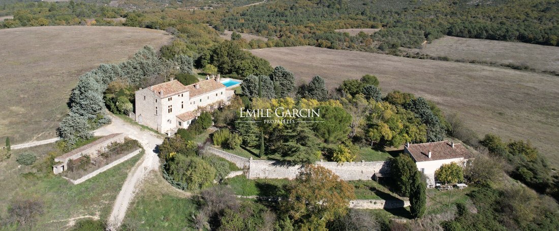 Villa in Régusse, Provence-Alpes-Côte d'Azur, France 4 - 16597382