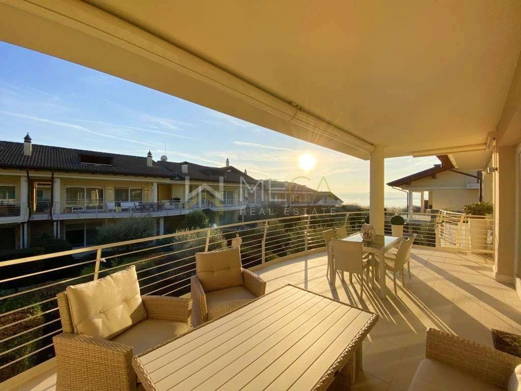 Apartment in Center, Sirmione, Lombardy 1 - 16585004