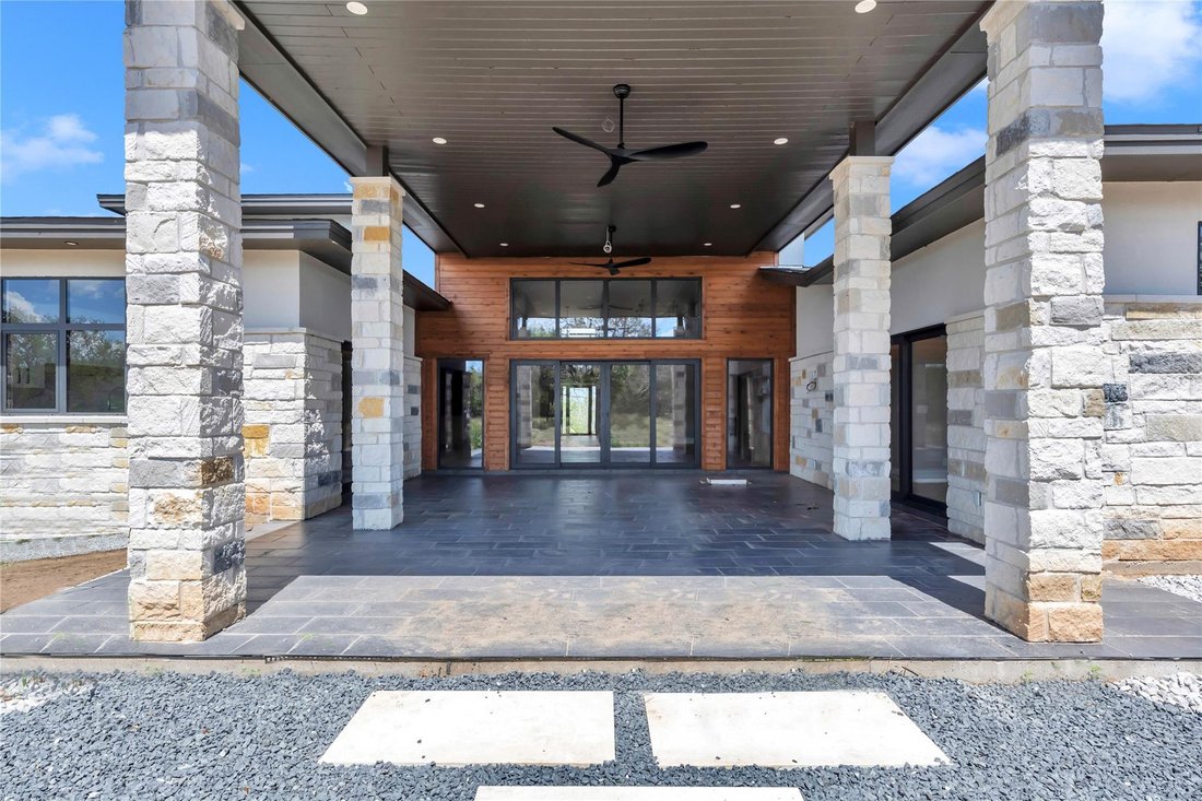 House in Round Mountain, Texas, United States 3 - 16589776