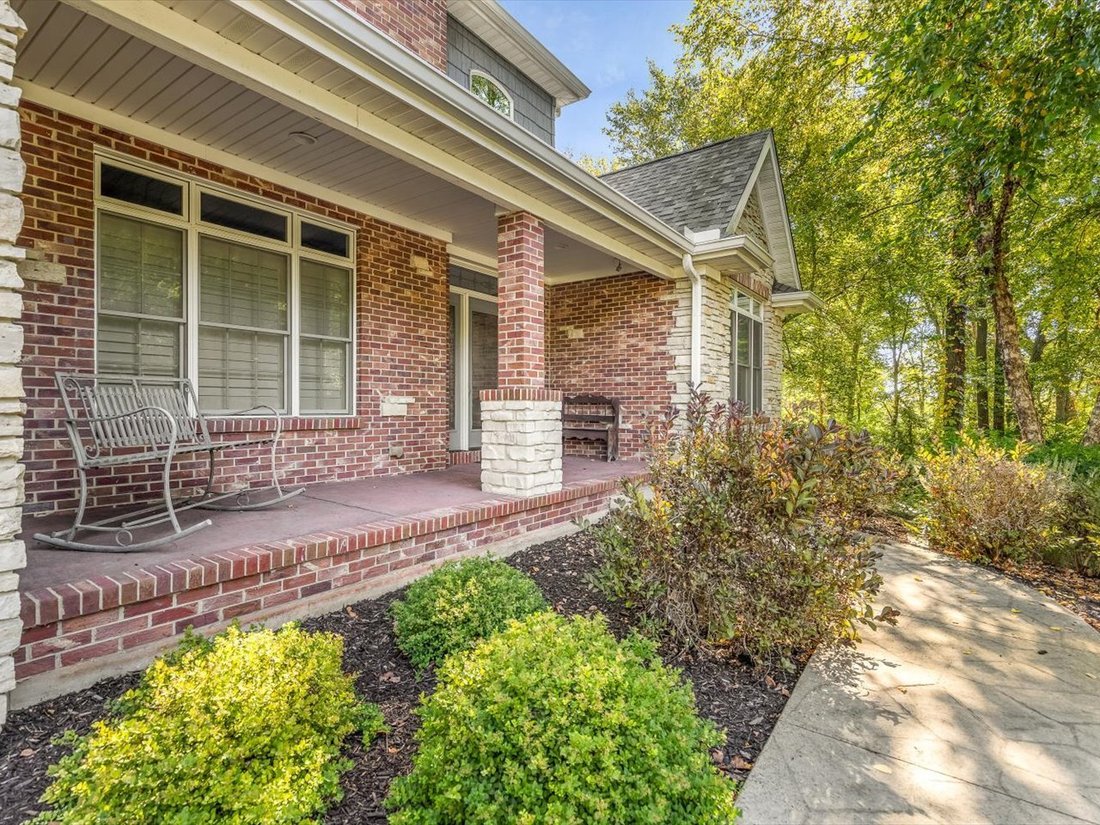 House in Caledonia, Illinois, United States 4 - 16587198