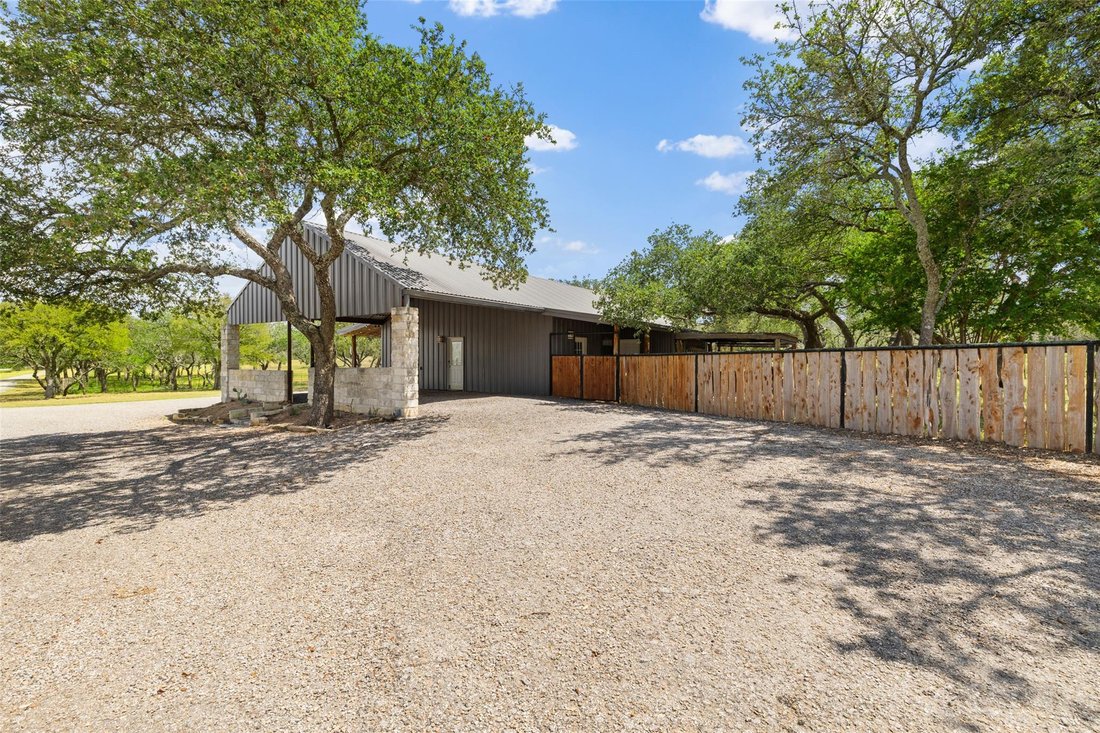 House in Johnson City, Texas, United States 5 - 16588495