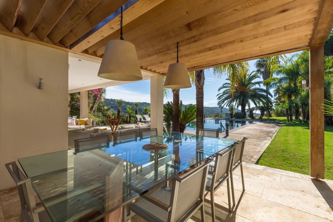 Villa in La Croix-Valmer, Provence-Alpes-Côte d'Azur, France 5 - 16583875