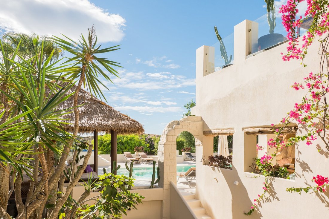 Villa in Cap Martinet, Santa Eularia des Riu, Balearic Islands 3 - 15405044