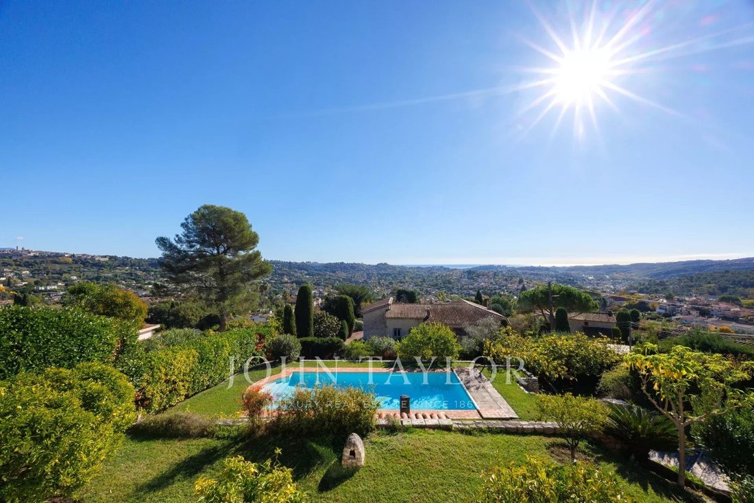 House in Quartiers Est les Salettes-Les Campons, La Colle-sur-Loup, France 1 - 16582175