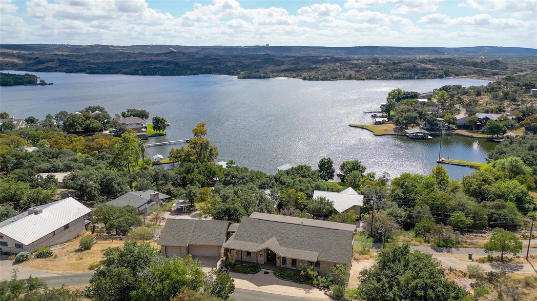 House in Buchanan Dam, Texas, United States 4 - 16589411