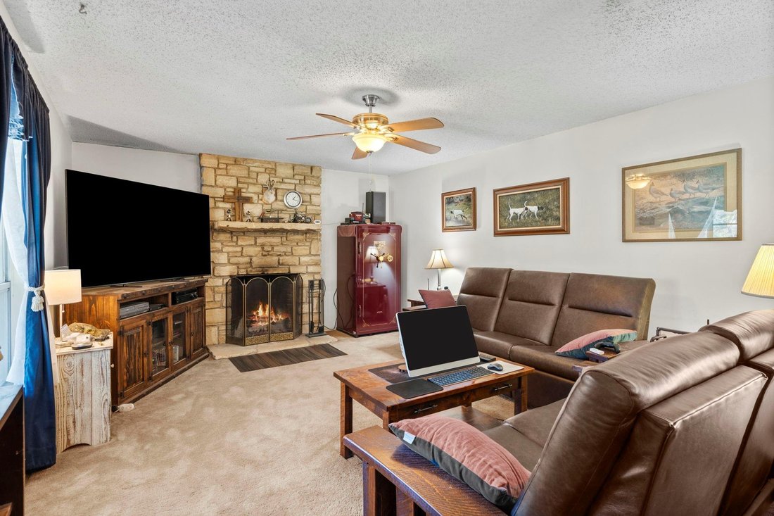 House in Driftwood, Texas, United States 5 - 16590171