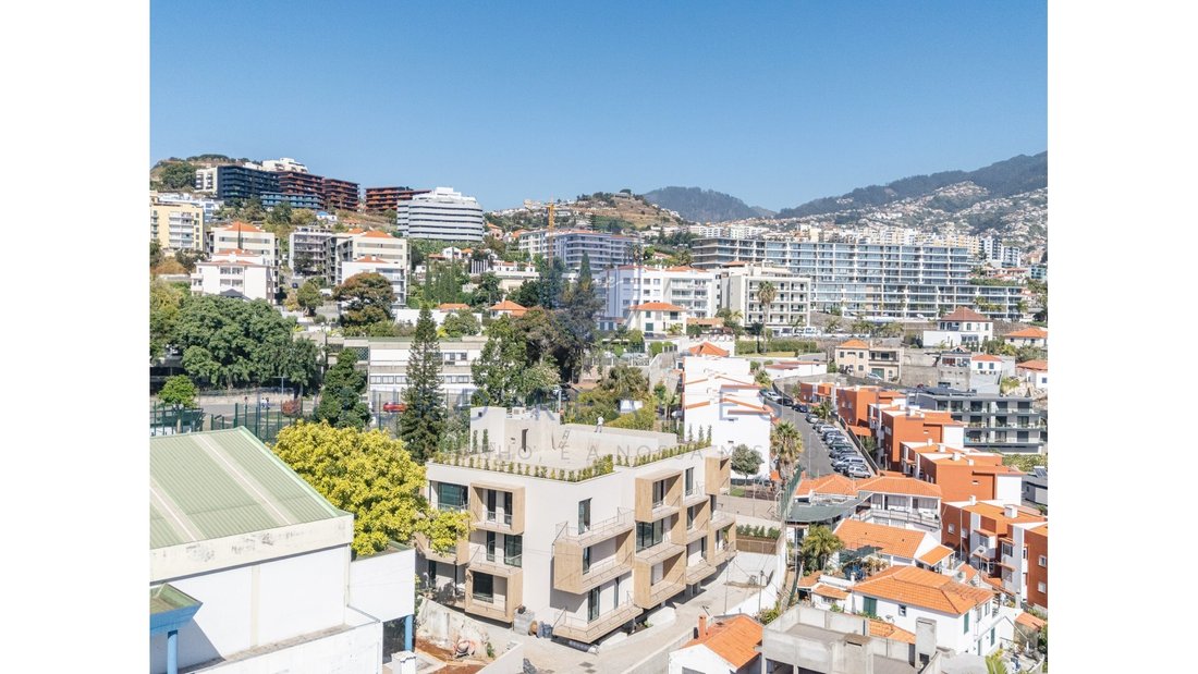 Apartment in Sao Martinho, Madeira, Portugal 1 - 16600899