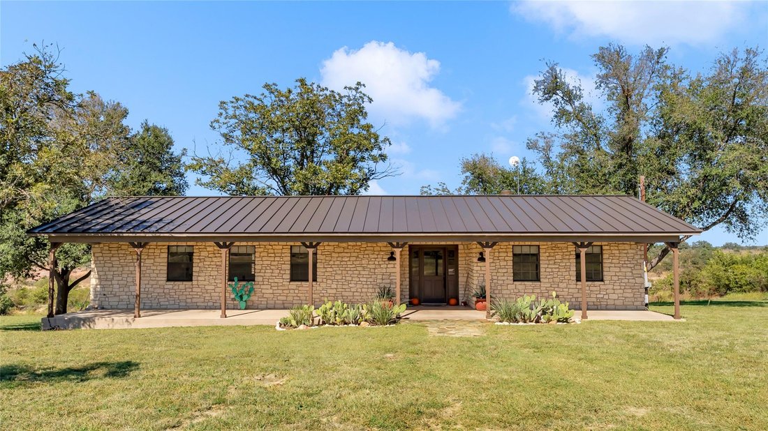House in Llano, Texas, United States 2 - 16589868