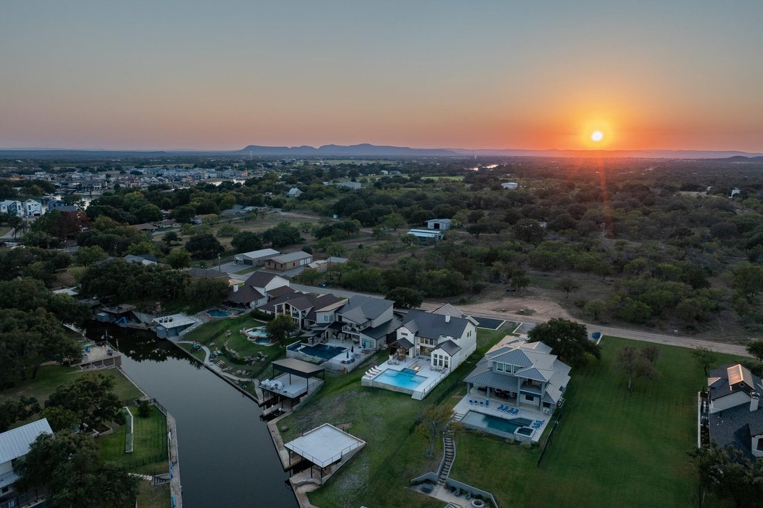 House in Kingsland, Texas, United States 2 - 16589555