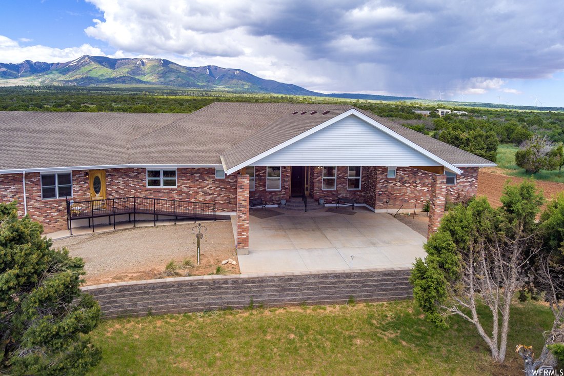 House in Monticello, Utah, United States 1 - 16593265