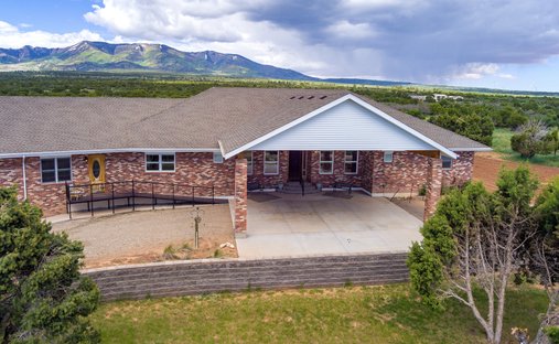 House in Monticello, Utah, United States 1