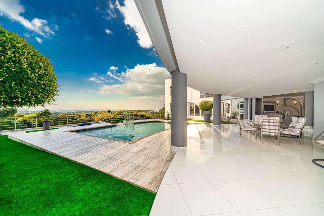 Maison à Houghton Estate, Gauteng, Afrique du Sud 1 - 16583655