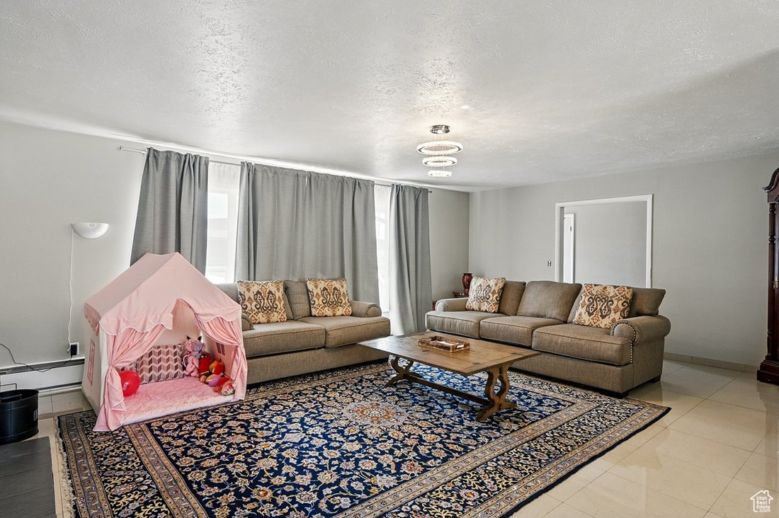 House in Bicknell, Utah, United States 5 - 16594599