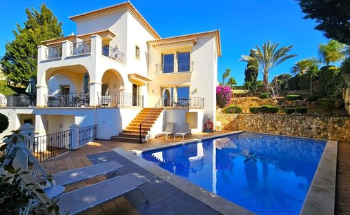 Villa in Carvoeiro, Algarve, Portugal 1
