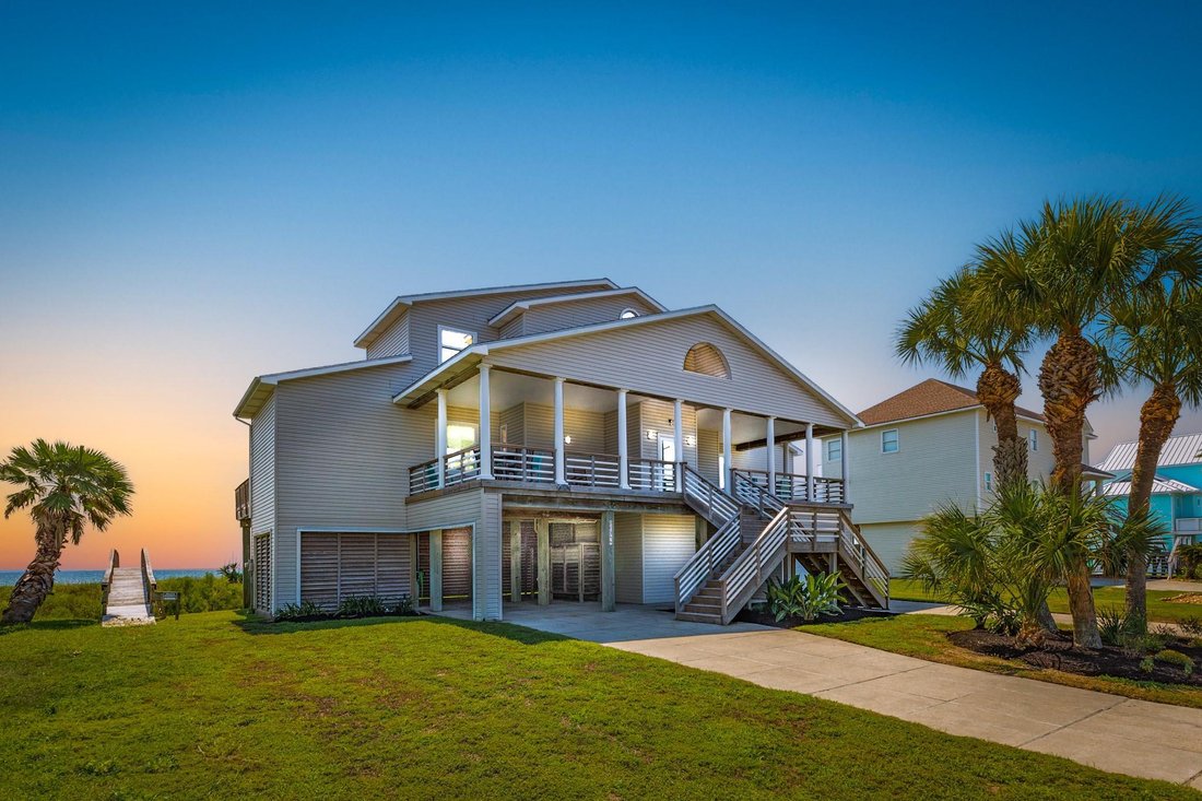 House in Galveston, Texas, United States 2 - 16589541