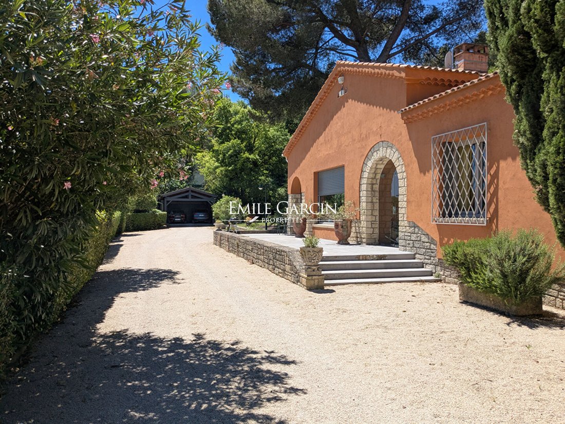 Villa in Avignon, Provence-Alpes-Côte d'Azur, France 3 - 16597640
