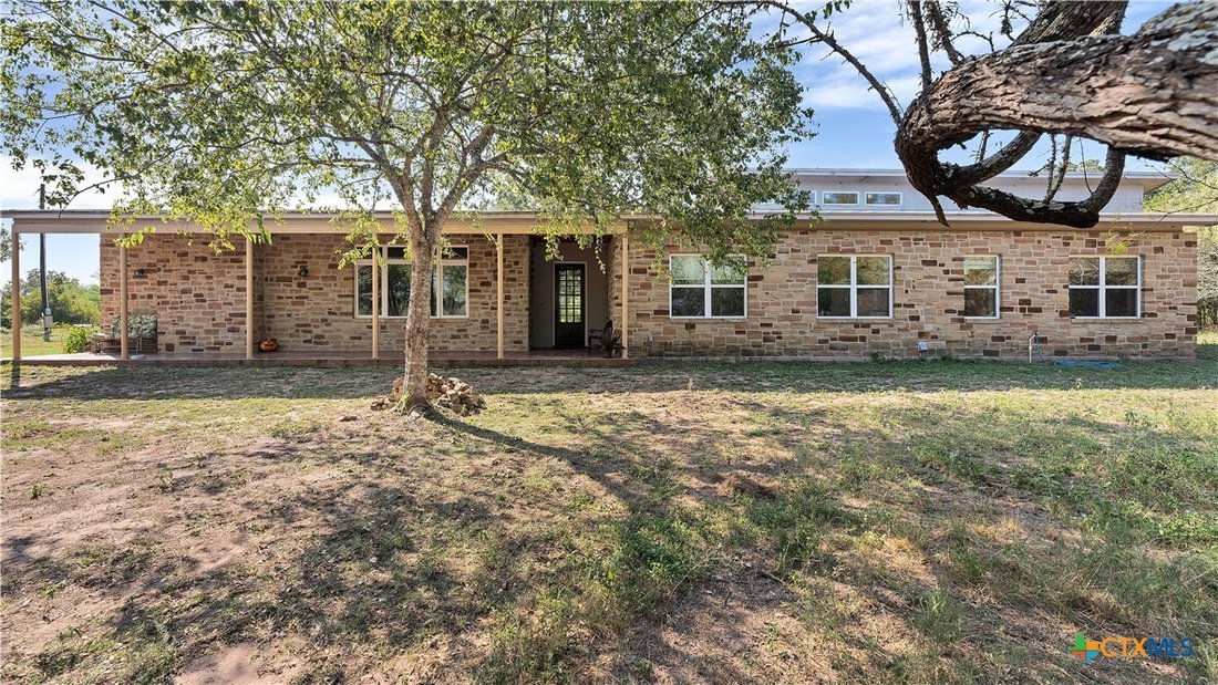 House in Kingsbury, Texas, United States 5 - 16584905