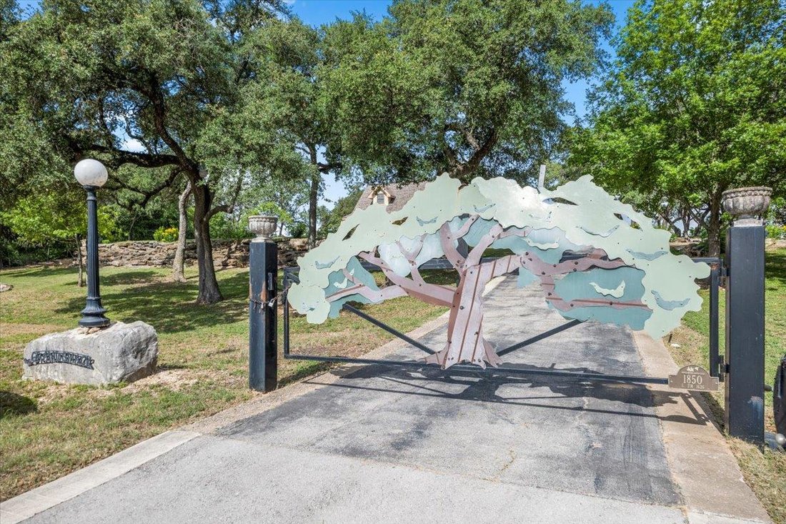 House in Buda, Texas, United States 5 - 16590118