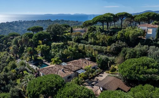 Villa in La Croix-Valmer, Provence-Alpes-Côte d'Azur, France 1