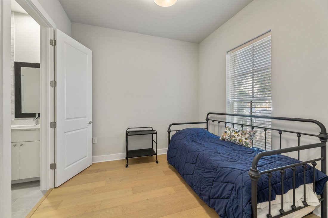 House in Austin, Texas, United States 5 - 16589679