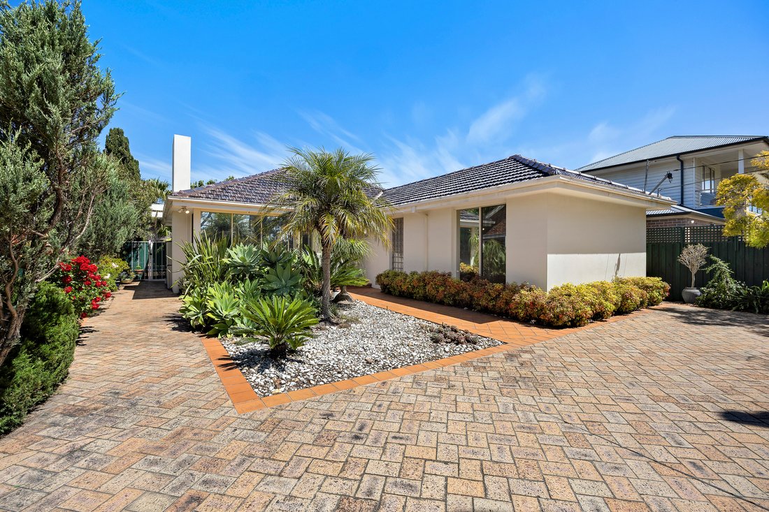 House in Hampton, Victoria, Australia 1 - 16596717