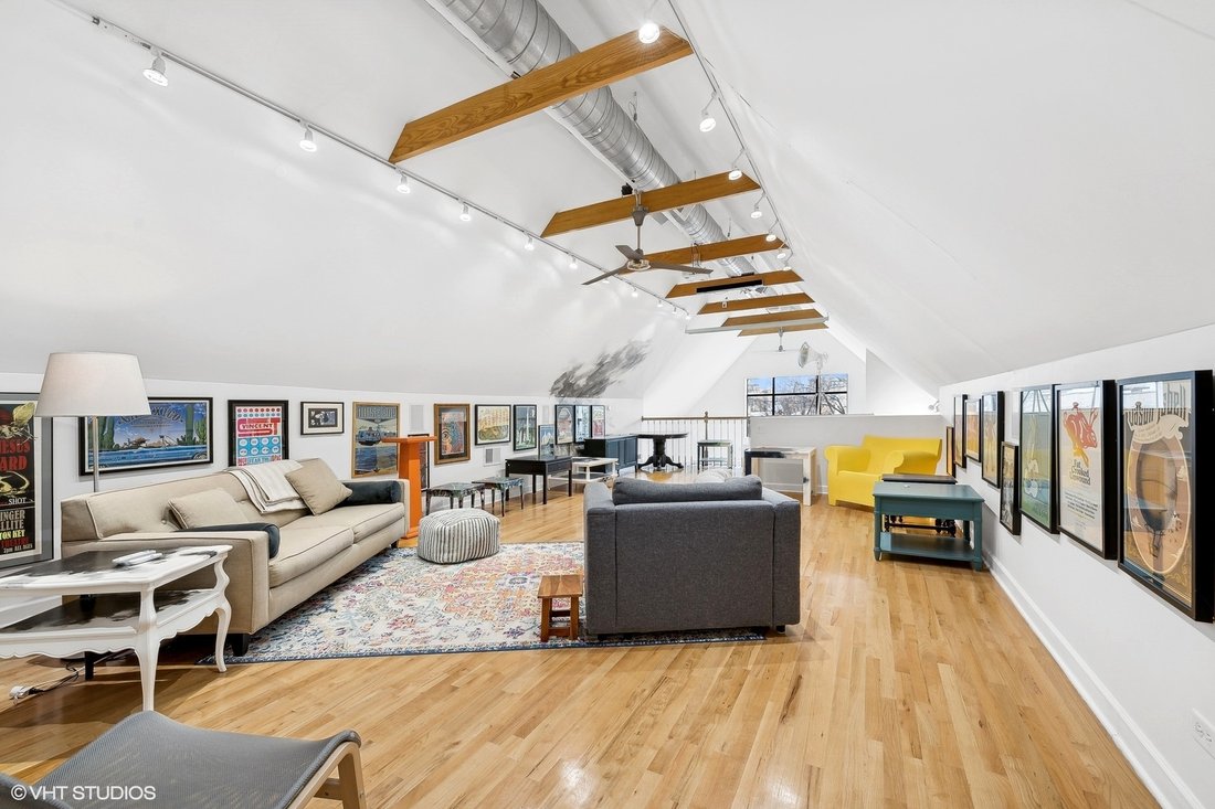 House in Chicago, Illinois, United States 2 - 16587215