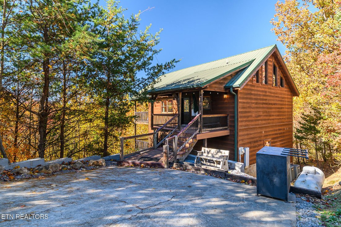 House in Sevierville, Tennessee, United States 1 - 16583015