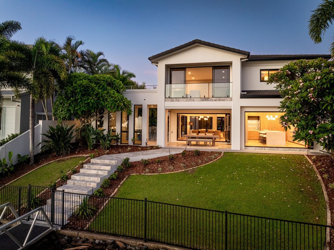 House in Hope Island, Queensland, Australia 4 - 16596869