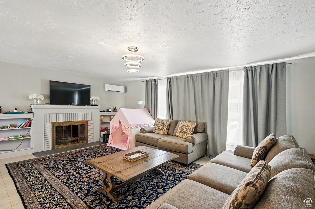 House in Bicknell, Utah, United States 4 - 16594599