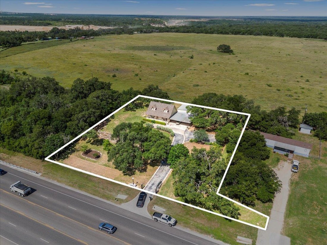 House in Buda, Texas, United States 3 - 16590118