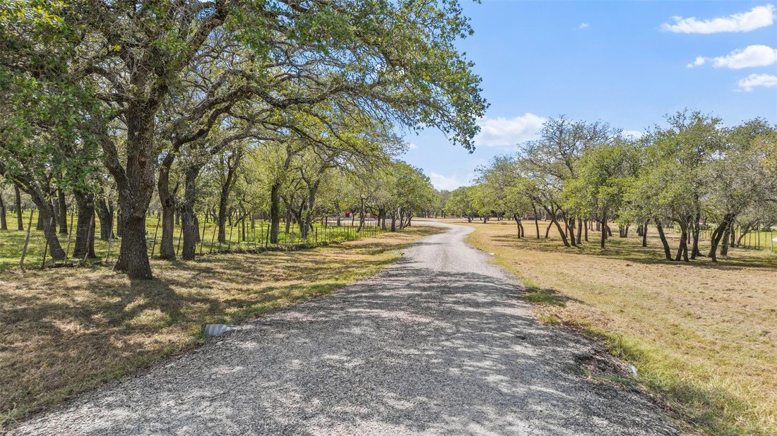 House in Johnson City, Texas, United States 4 - 16588495