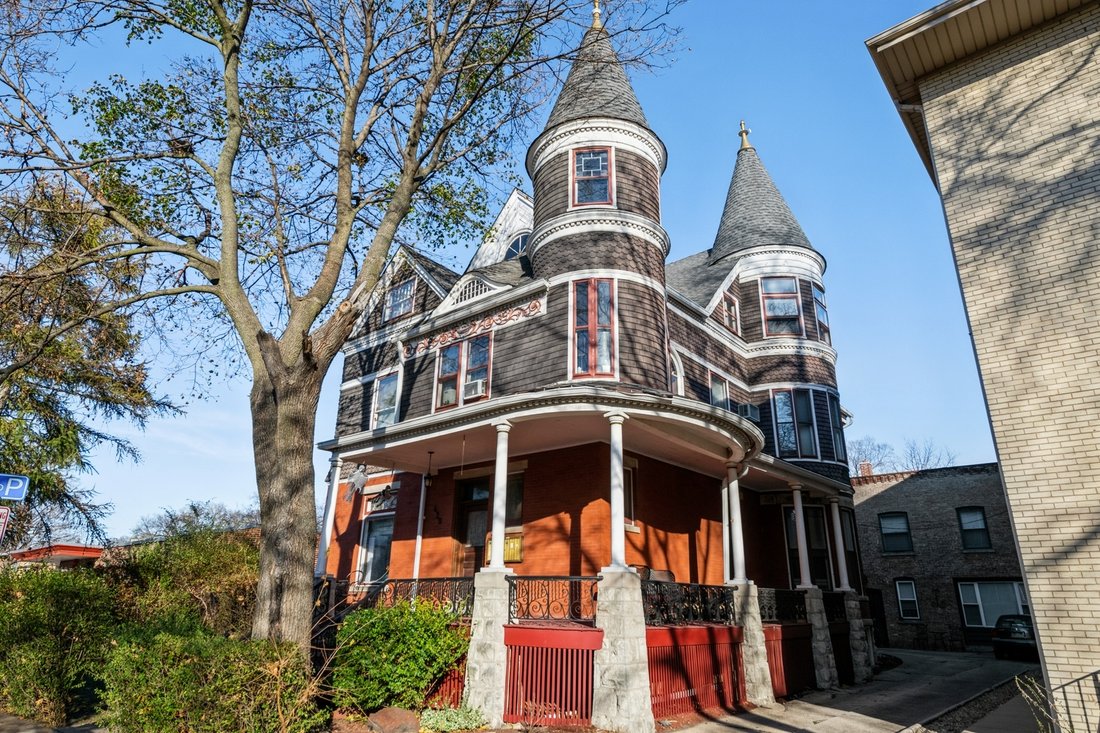Oak Park, Illinois, United States 1 - 16587376