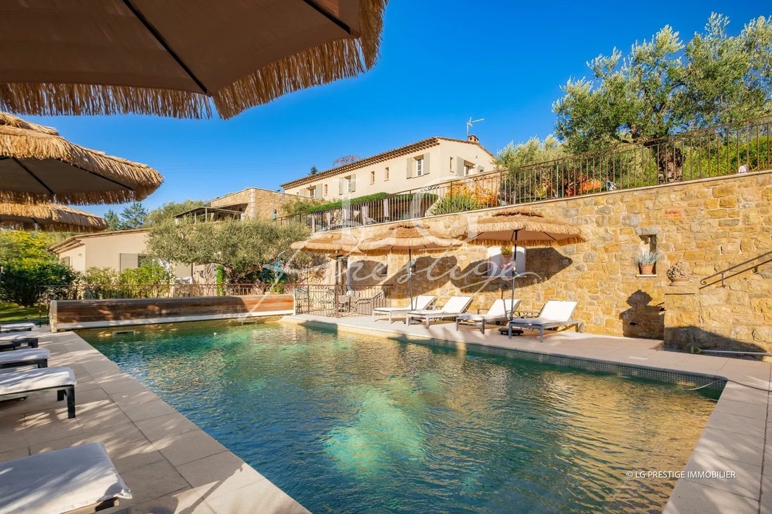 Country House in Fayence, Provence-Alpes-Côte d'Azur, France 2 - 16602595