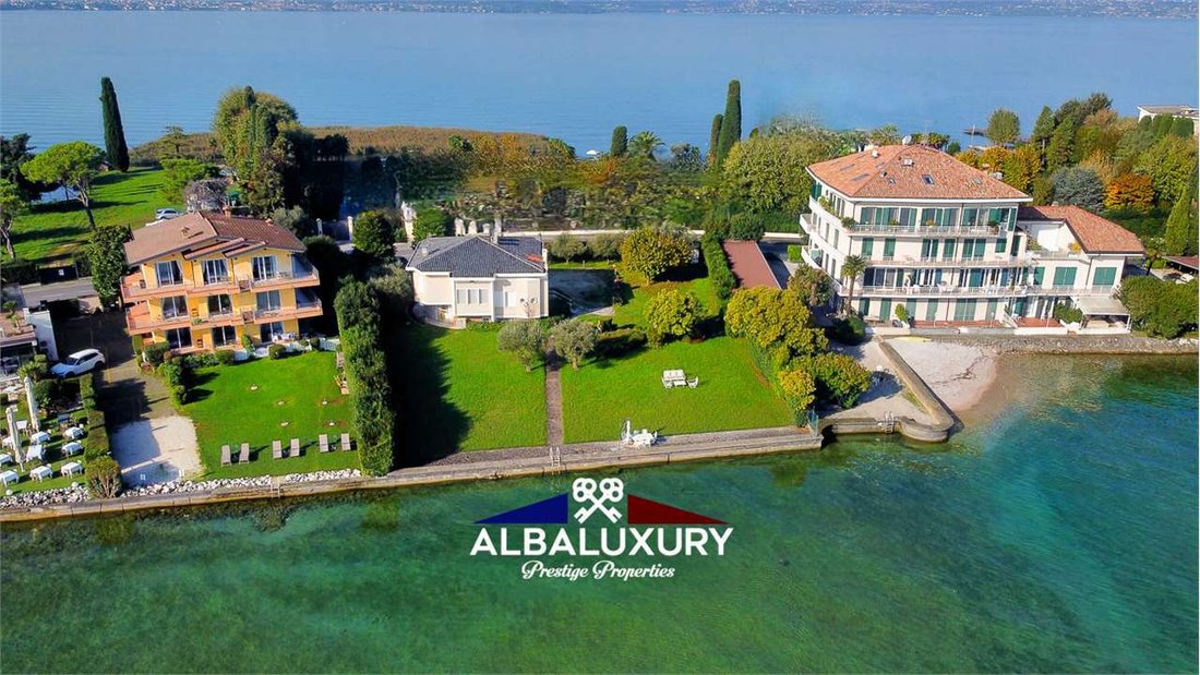 Villa in Center, Sirmione, Lombardy 1 - 15347286