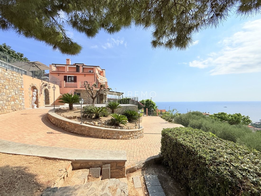 Villa en Poggio - Bussana, Sanremo, Liguria 1 - 16581936