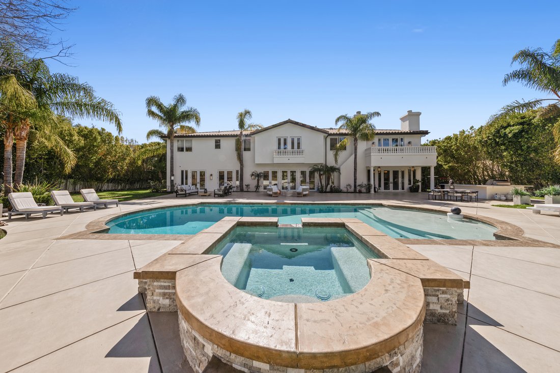 Estate in Hidden Hills, California, United States 2 - 16582911