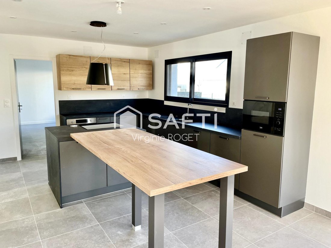 House in Champigny, Grand Est, France 2 - 16605530
